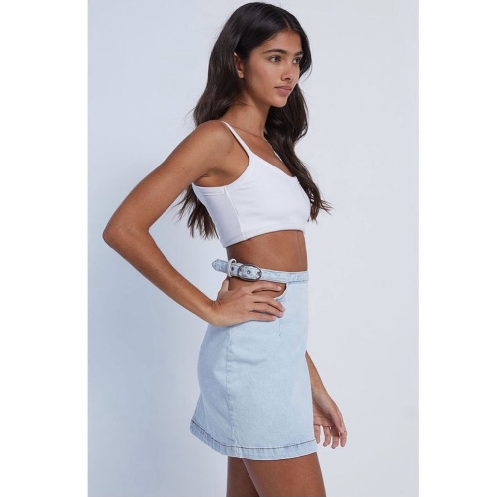 NWOT WeWoreWhat Denim Light Wash Cut Out Mini Skirt Size S - Picture 2 of 4